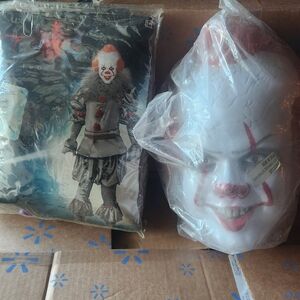 Pennywise Costume with Mask